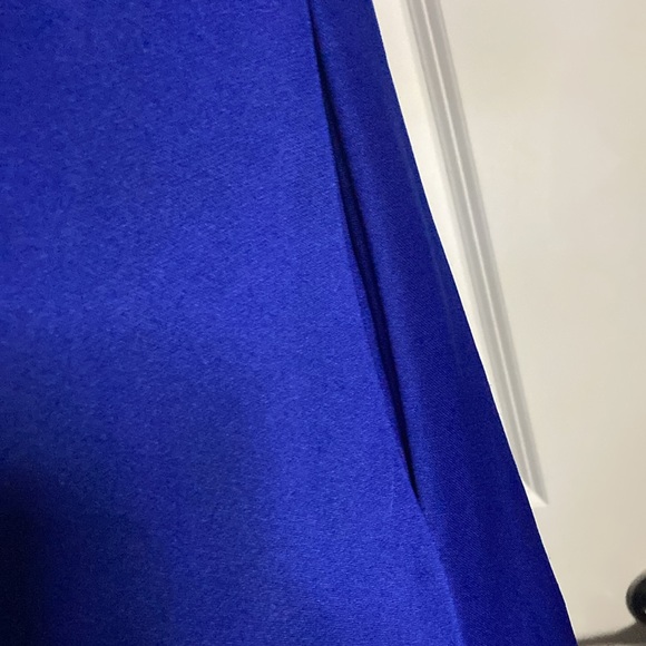 Maxi Royal Blue dress with Pockets Size XLmaterial is soft and stretchy - Picture 4 of 7